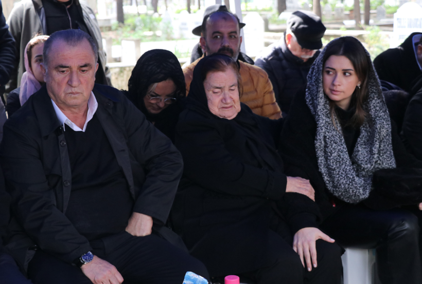 Fatih Terim ve annesinin gözyaşları! El açıp dua ettiler - Resim: 3