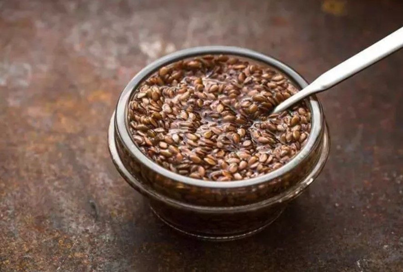 Yoğurda keten tohumu katıp kaşık kaşık yerseniz etkilerine inanamayacaksınız... - Resim: 1