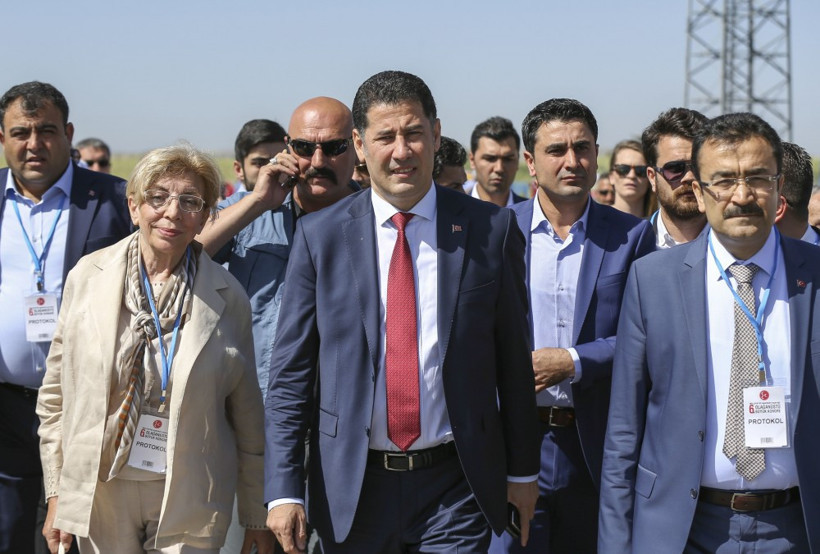 İşte Sinan Oğan'ın yanındaki sürpriz isim! Herkes onu konuşuyor - Resim: 1