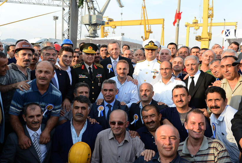 Büyük ada gemisi denizle buluştu - Resim: 3