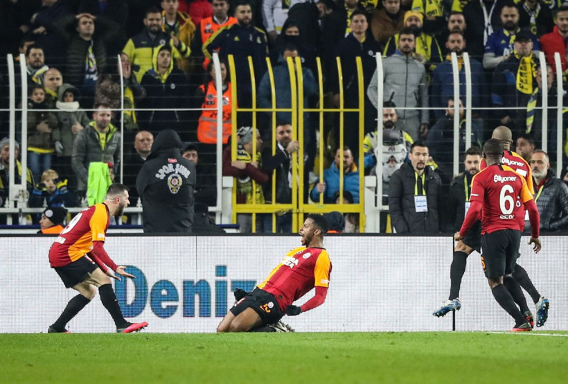 Ryan Donk attığı golle Fenerbahçe-Galatasaray maçında rekor kırdı! Taraftar çıldırdı... - Resim: 1