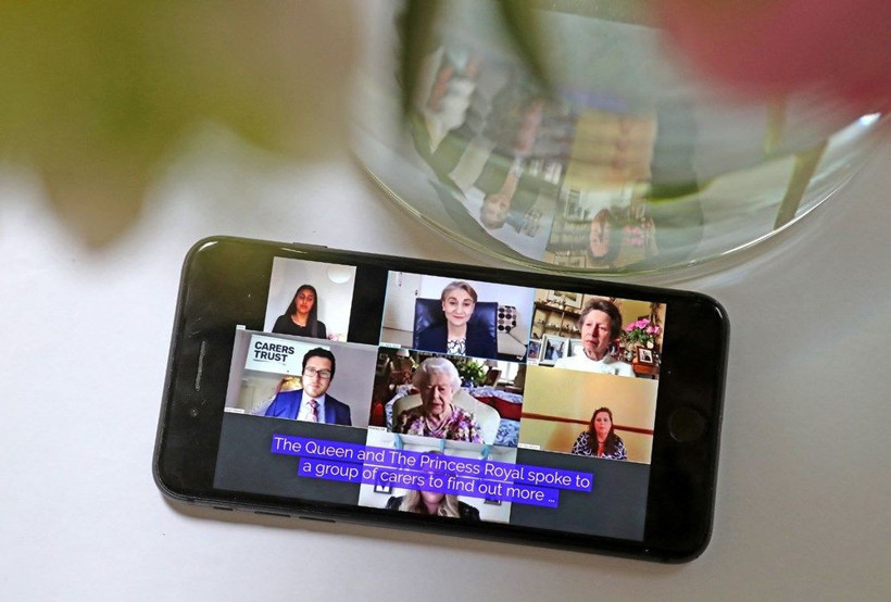 Kraliyet Ailesi'nde yeni dönem: Kraliçe'den online toplantı - Resim: 1