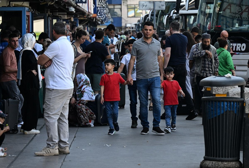 İstanbul 15 Temmuz Demokrasi Otogarı'nda bayram yoğunluğu! - Resim: 3