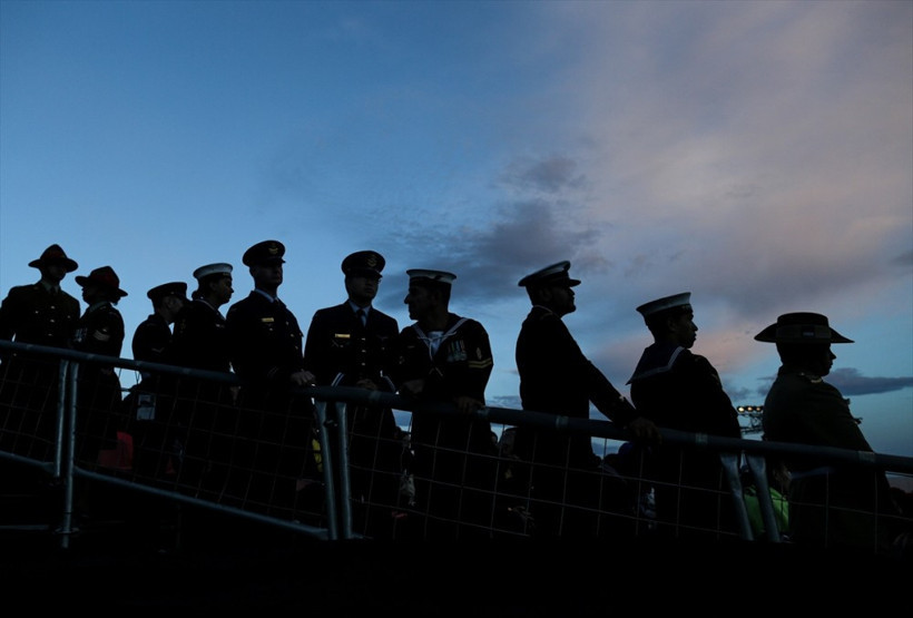 Binlerce Anzak Çanakkale'de dedelerini andı! - Resim: 1