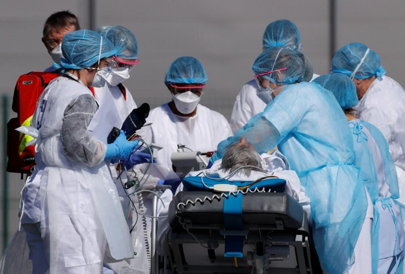 Korkutan açıklama 5 kişilik aile koronavirüse yakalandı hepsinde farklı belirtiler çıktı - Resim: 1