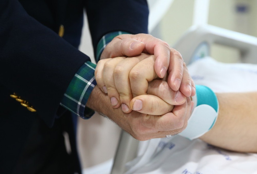 Erdoğan patlama sonrası yaralıları ziyaret etti - Resim: 4