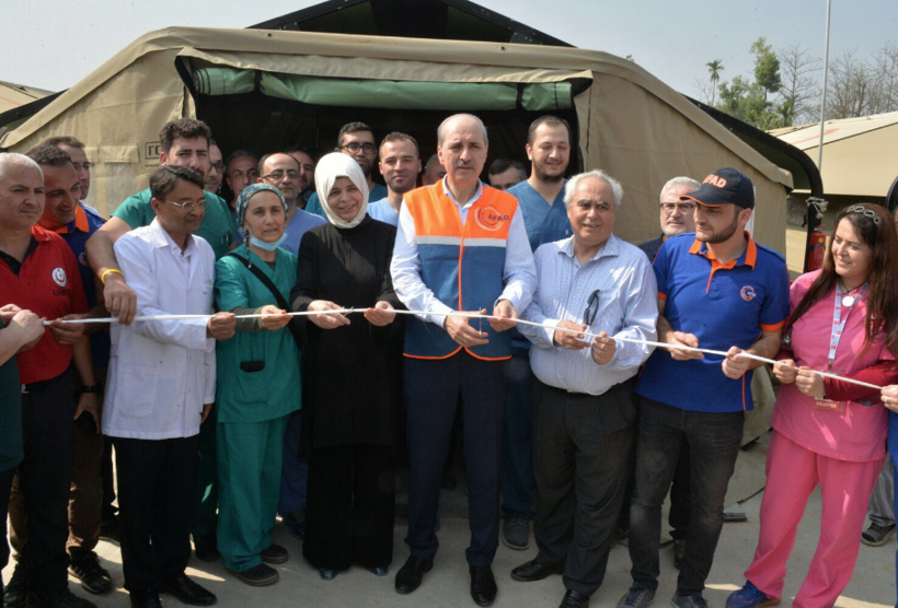 Arakanlı Müslümanlara kendi elleriyle yemek dağıttı! - Resim: 2
