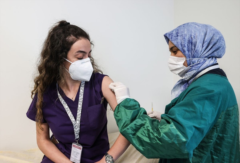 3. doz aşılama başladı! "Sonbahar'da 4. dalga başlamadan aşı olun" uyarısı geldi - Resim: 1