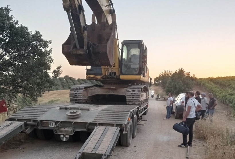 MSB duyurdu: Kara, Deniz ve Hava Kuvvetleri yangına iş makinelerini taşıdı - Resim: 3