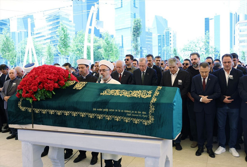 Cumhurbaşkanı Erdoğan, Özer Uçuran Çiller'in cenaze törenine katıldı - Resim: 3