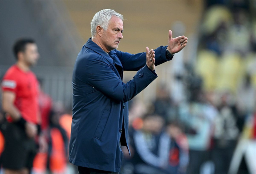 Fenerbahçe'de tecrübeli futbolcu yolun sonuna geldi! Eski takımına dönebilir: "Güzel bir konuşma yaptık" - Resim: 1