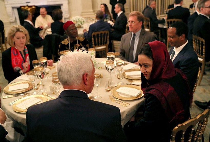 Donald Trump Beyaz Saray'da iftar verdi Türkiye'den sadece o isim yer aldı - Resim: 2