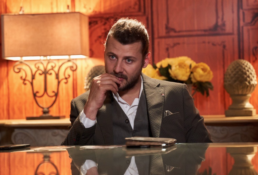 TRT 1'in Vuslat dizisinde flaş gelişme! Setten apar topar ayrılma kararı aldılar - Resim: 4