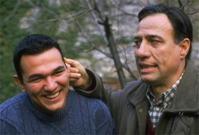 Ali Sunal babası Kemal Sunal için paylaştı duygusal mesajına beğeni yağdı - Resim: 1