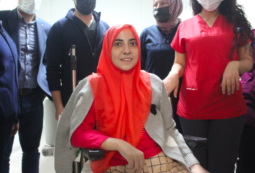 Hastane yanlışlıkla antibiyotik iğnesi yaptı 74 gün komada kaldı artık yürüyemiyor - Resim: 2