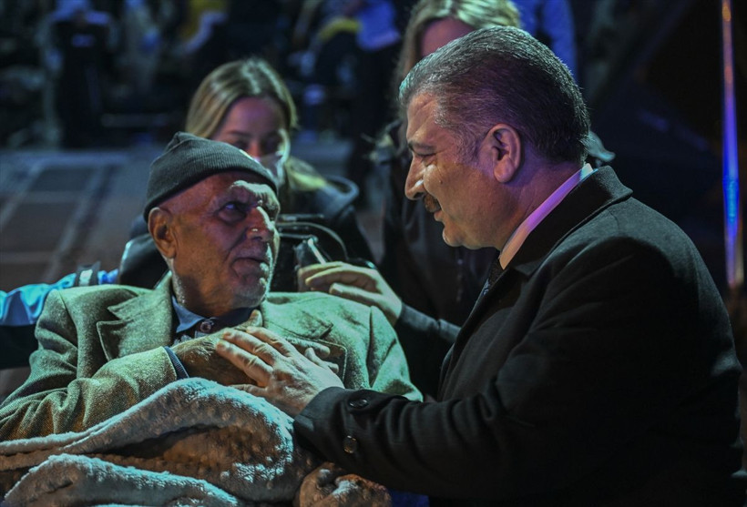 Gazzeli 27 kanser hastası Türkiye'ye getirildi! Sağlık Bakanı Koca: Küvözdeki bebekleri de getirebiliriz - Resim: 3