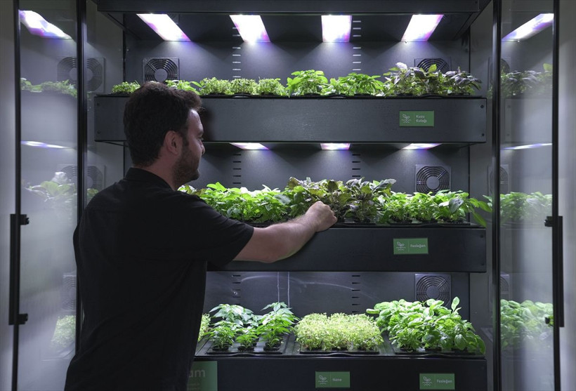 Hayalindeki topraksız tarım makinelerini üreten girişimcinin hedefi ihracat - Resim: 1