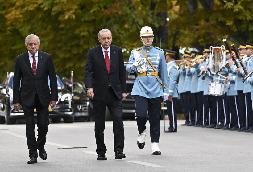 Cumhurbaşkanı Erdoğan'dan "fon krizi" a&ccedil;ıklaması: Meseleyi s&uuml;ratle &ccedil;&ouml;z&uuml;yoruz - Resim: 0