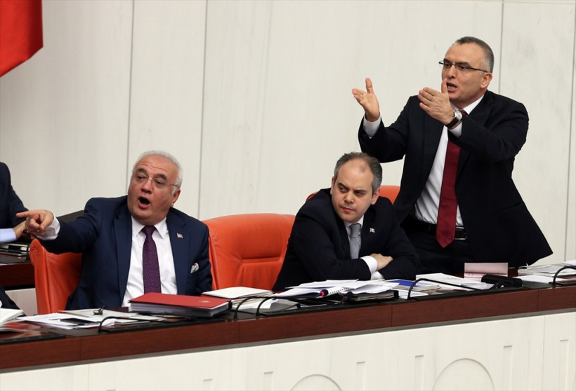 TBMM Genel Kurulunda ilginç anlar! - Resim: 3