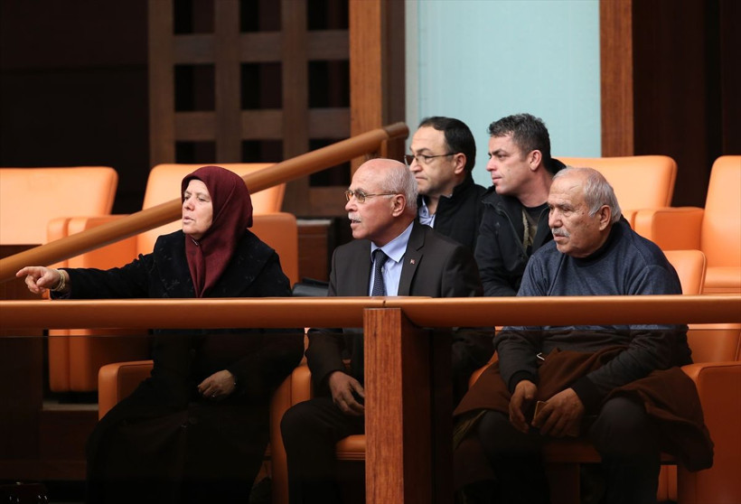 Meclis yeni başkanını böyle seçti - Resim: 4