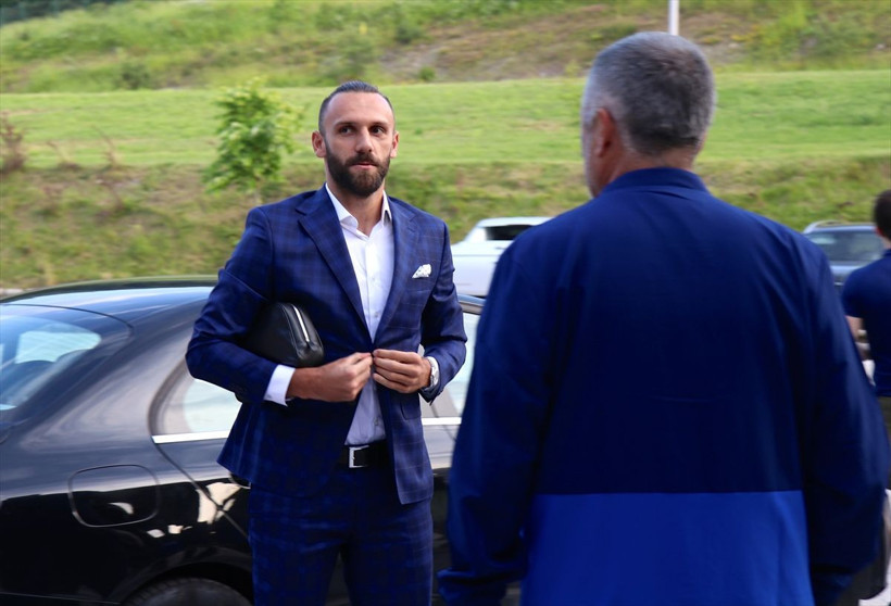 Fenerbahçeli Vedat Muriç'in acı dolu hayat hikayesi: Annem soğan ekmekle kandırıyordu bizi - Resim: 2