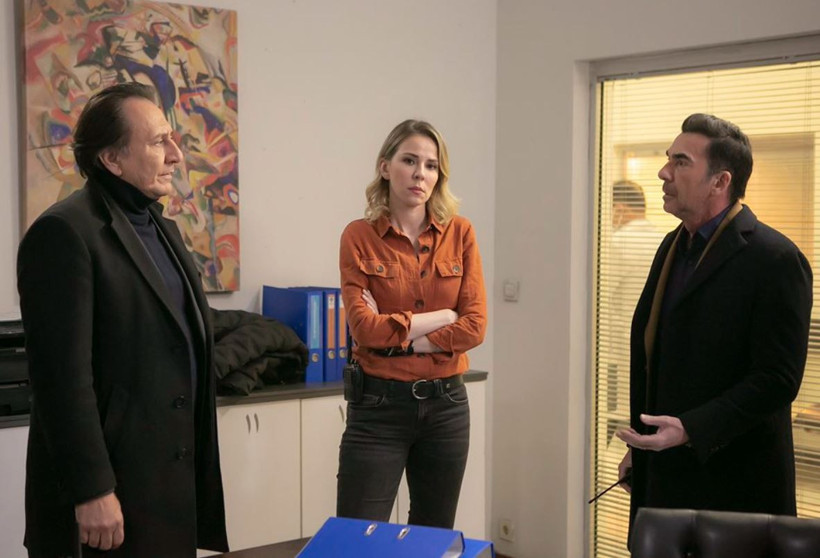 KANAL D Arka Sokaklar Rıza Baba öldü mü 'Mesut vurdu' iddiası! - Resim: 4