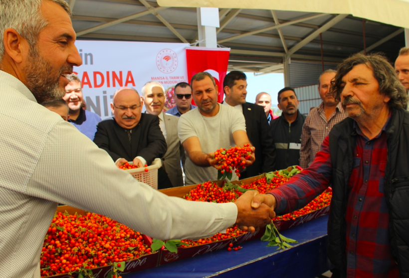 İlk kirazın kilosu 750 liraya satıldı 200 liraya düşmesi bekleniyor - Resim: 1