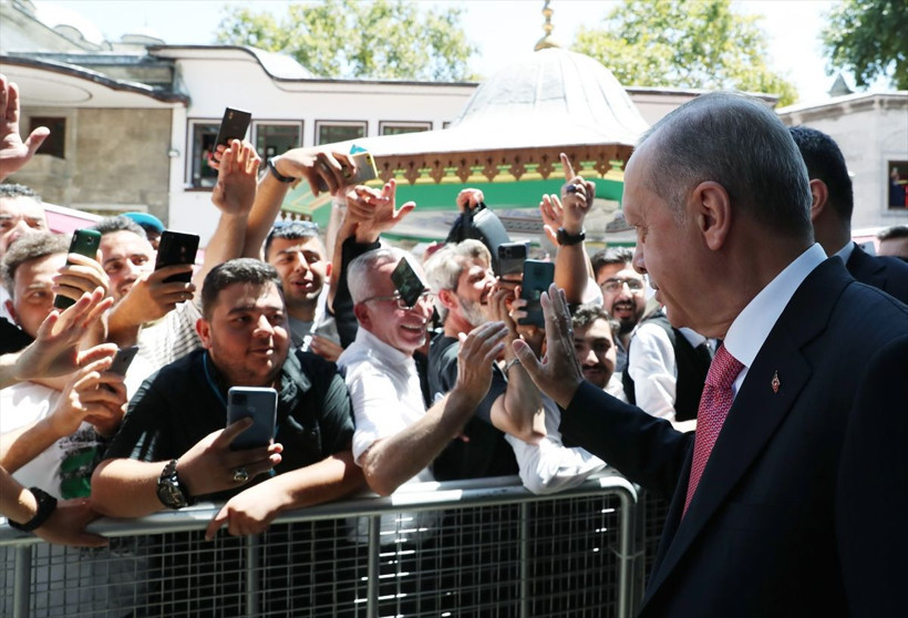 Cumhurbaşkanı Erdoğan'a sevgi seli! Tören sonrası Dua ve Hamam Müzesini gezdi - Resim: 2