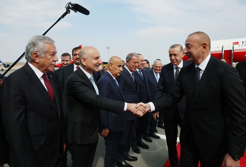 Erdoğan Azerbaycan'da! Aliyev'den halter şov! Halil Mutlu gözlerine inanamadı - Resim: 3