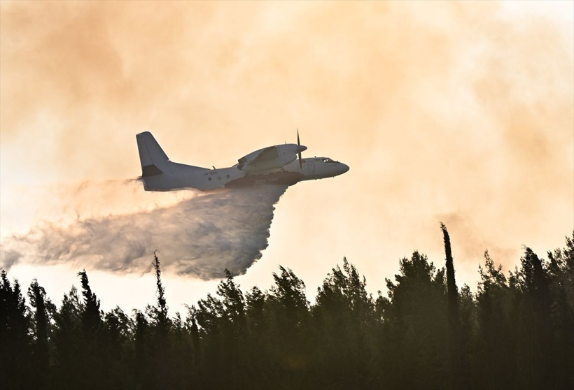 İzmir'deki orman yangını 11 saatte kontrol altına alındı! Biri ağır 12 ormancı yaralandı - Resim: 4