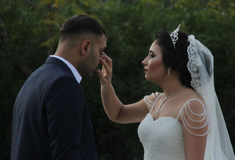 Hatıra fotoğrafı çektiren gelin ve damada şok! - Resim: 4