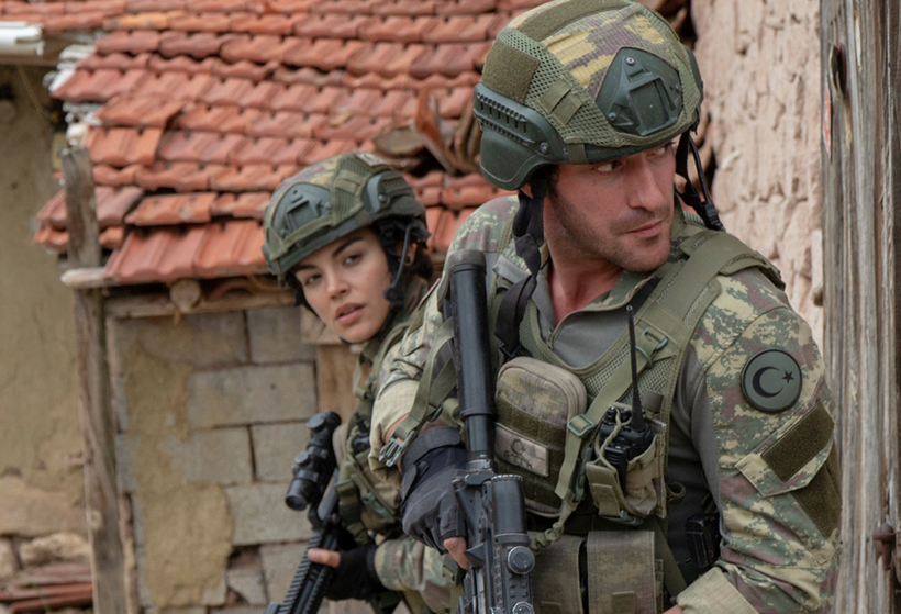 Savaşçı'ya katıldı dizinin iki flaş ismi kadrodan ayrıldı Survivor şampiyonu - Resim: 1