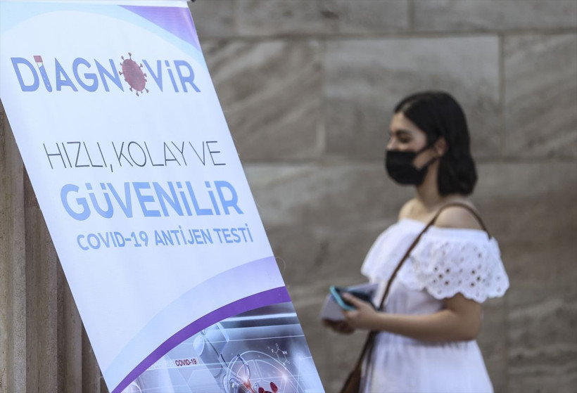 Kovid-19 teşhisini 10 saniyeye düşürdü dünyanın her yerinden talep var Alman futbol ligi istedi - Resim: 1