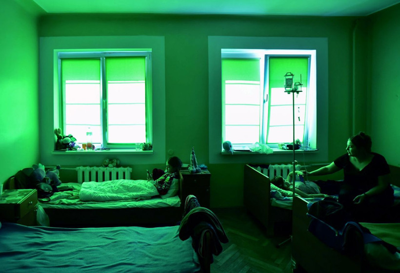 Günlerce sığınakta tedavi gördü! Ukrayna'da çocuklar hastaneye getirildi: Yürek dağlayan kareler... - Resim: 2