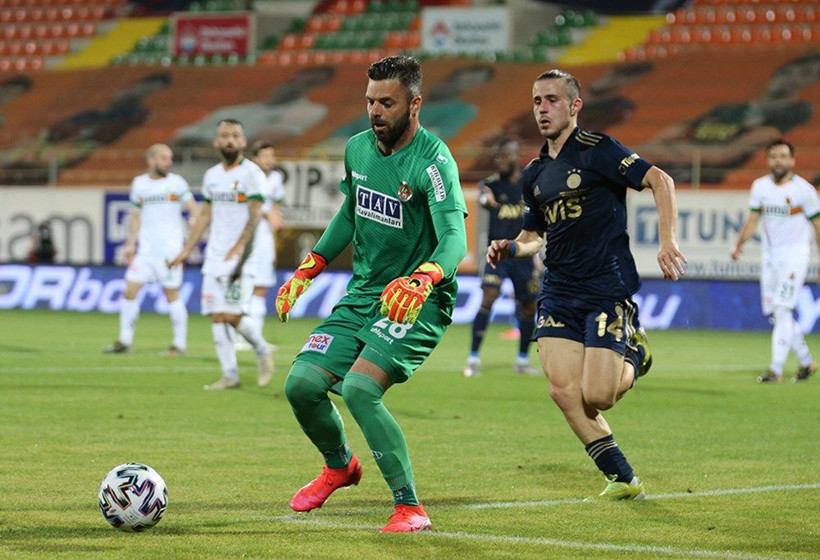 Alanyaspor Fenerbahçe maçı sonrası olay yorum: Keşke Erol Bulut... - Resim: 1