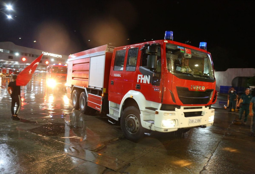 Azerbaycan'dan Türkiye'ye orman yangınlarıyla mücadelede destek - Resim: 2