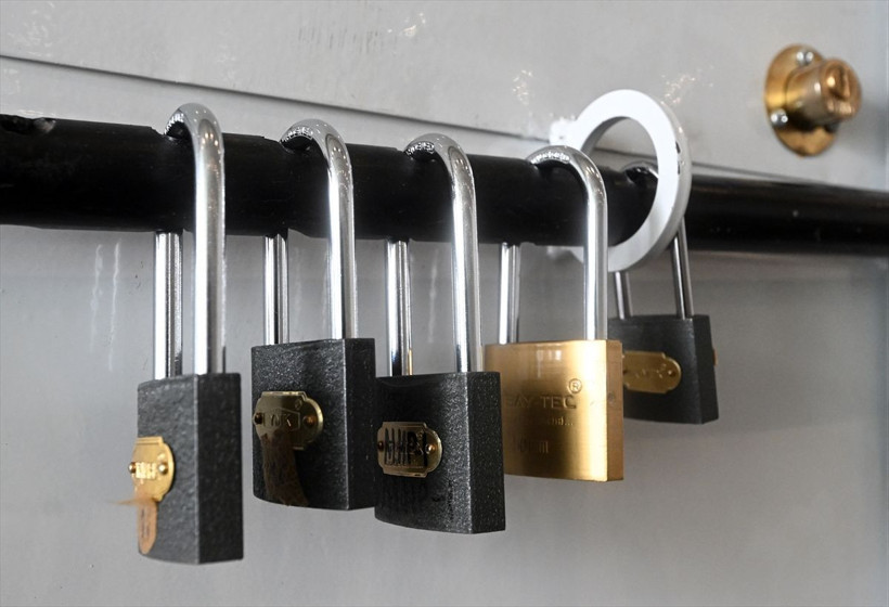 Yurt dışı seçmenlerin oyları 5 kilitli odada korunuyor! 7/24 kapıda görevdeler - Resim: 4