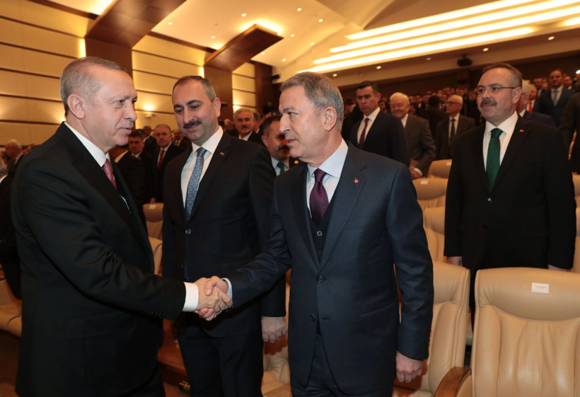 Cumhurbaşkanı Erdoğan ve Kemal Kılıçdaroğlu törende tokalaştı! - Resim: 4