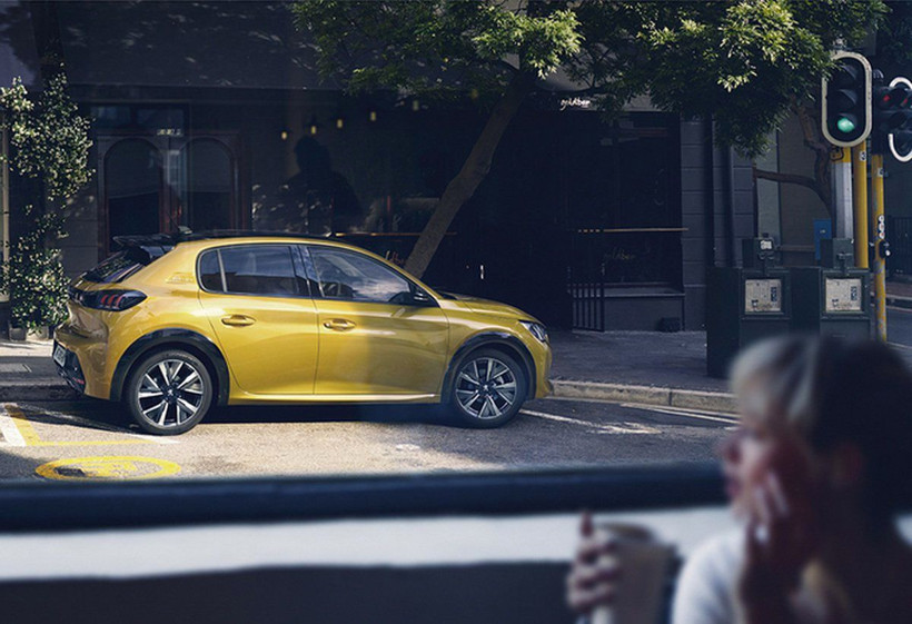 Yeni Peugeot 208'in tasarımı internete sızdı - Resim: 2