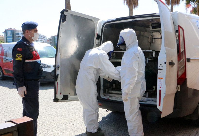 Antalya'da korkunç olay! Koronavirüs nedeniyle sevgilisi yanına gelemeyince intihar etti - Resim: 3