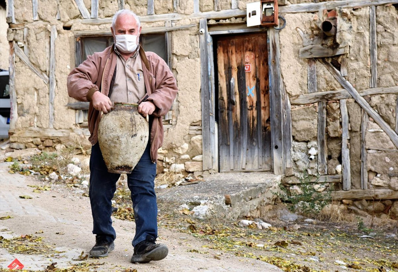 Bilecik'te 21 yıl önce ölen annesinin sakladığı küpü buldu içinden bakın ne çıktı! - Resim: 3