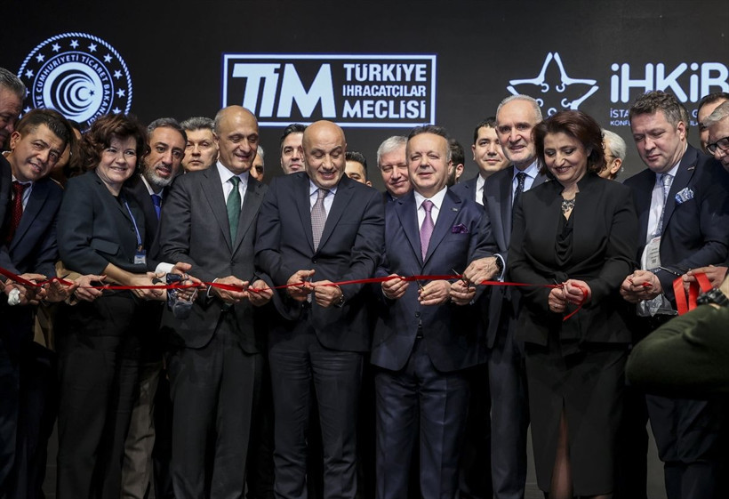 TİM Başkanı Karagülle Moda Fuarı'nda: Bu ülke kabına sığmıyor - Resim: 1