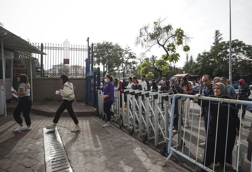 2022-KPSS Öğretmenlik Alan Bilgisi Testi sınavı başladı! Bildik manzaralar... - Resim: 2