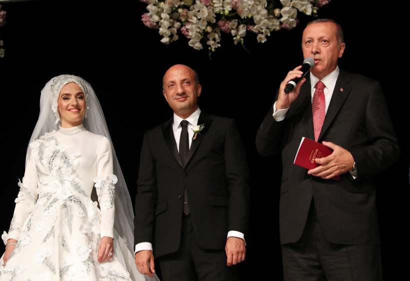Cumhurbaşkanı Erdoğan nikah şahidi oldu - Resim: 2