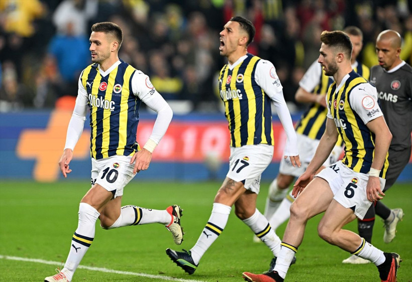 Fenerbahçe-Karagümrük maçının VAR kayıtları ortaya çıktı! Arda Kardeşler ile Hüseyin Göçek ne konuştu? - Resim: 1