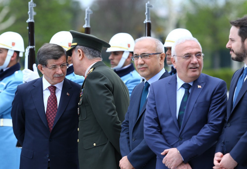 Kral Selman'ı karşılama töreninde dikkat çeken görüntü! - Resim: 3