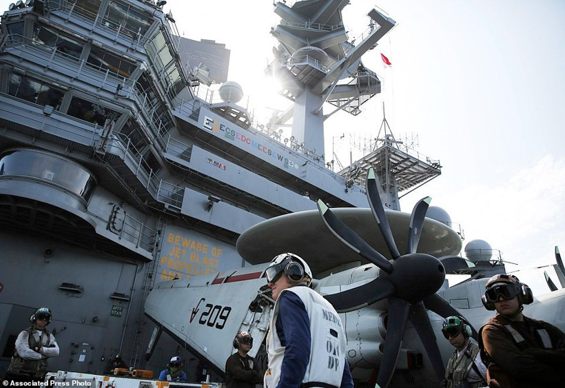 Dünya'nın en büyük savaş gemisi İsrail limanında - Resim: 1