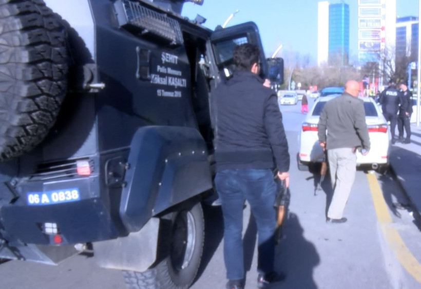 Ankara'da pompalıyla havaya ateş açan şüpheliye gözaltı - Resim: 3