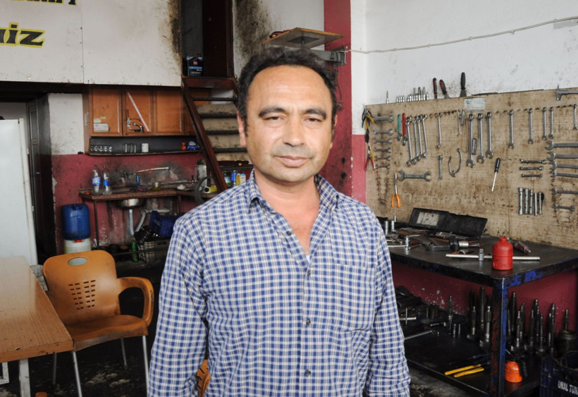 Mersin'de üstü kirli diye koltuğa oturtulmayan çocuğun görüntüleri olay oldu - Resim: 1