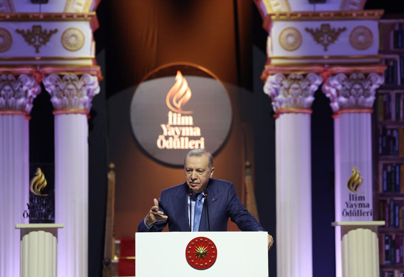 İlim Yayma Ödülleri düzenlenen törenle sahiplerini buldu - Resim: 3